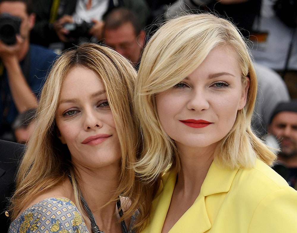 French actress / singer and member of the Jury Vanessa Paradis (L) and US actress and member of the Jury Kirsten Dunst (Credit: AFP Photo/ Anne-Christine Poujoulat